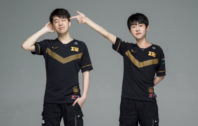 引发了球迷 引发了球迷