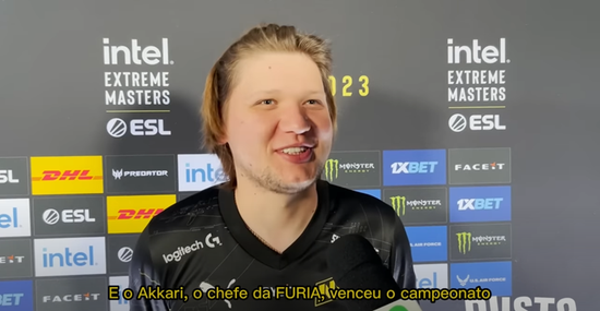 他曾多次在 他曾多次在